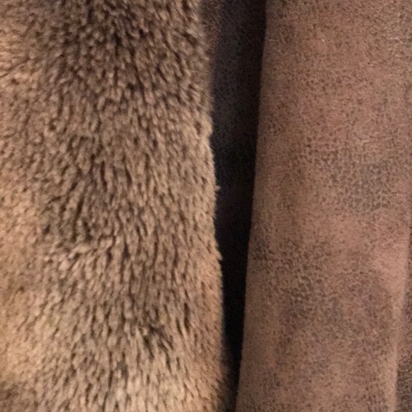 Leather fur brow vest - Picture 2 of 5